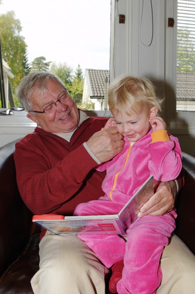 _DSC2866.JPG - Farfar och Agnes