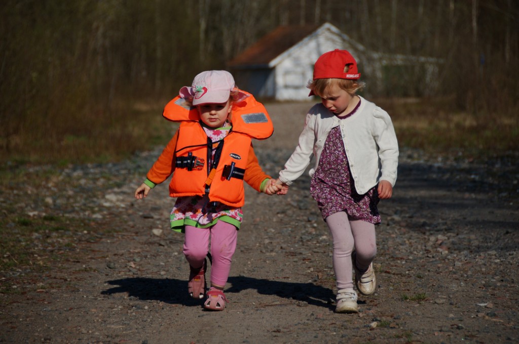 _DSC6221.JPG - Agnes och kusin Ines.