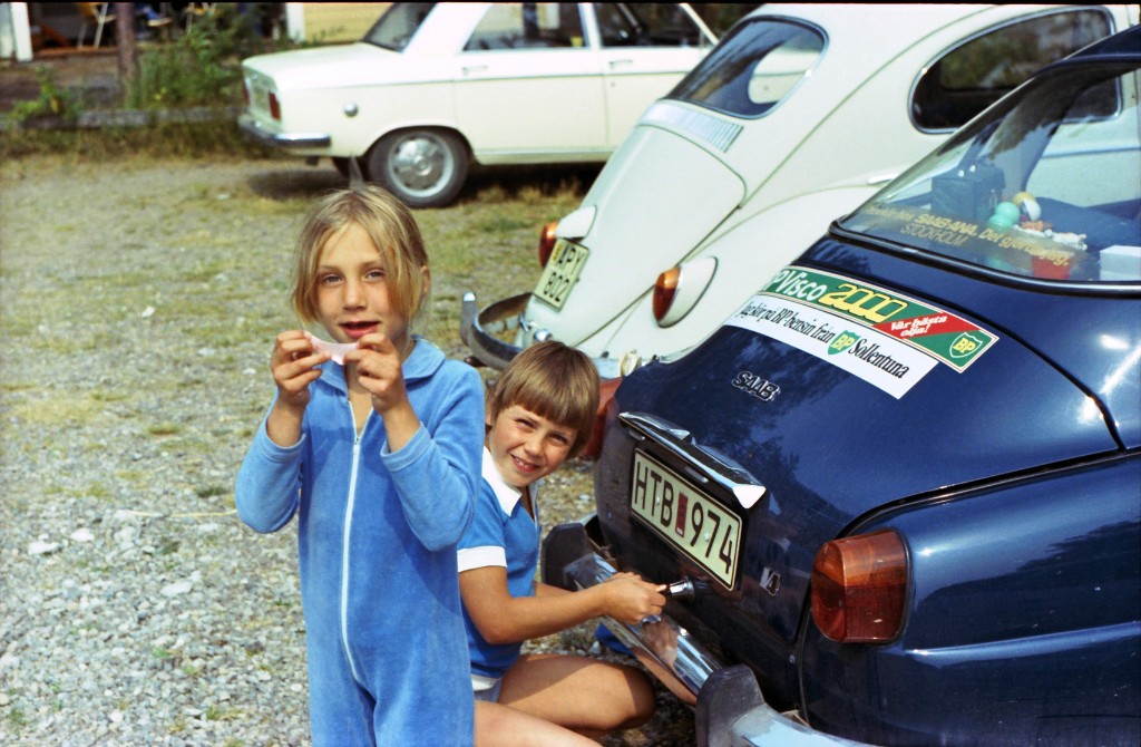 Image-000758.jpg - Tyckte det var coolt att vi hade en stripad SAAB som vi fick reklampengar för.