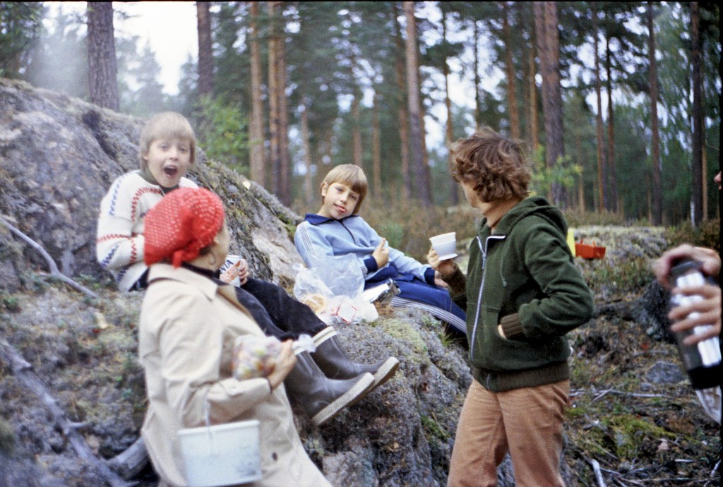 Image-001864.jpg - Fam Salmi/Eklund var ofta ute och plockade bär och svamp i skogarna kring Fagersta