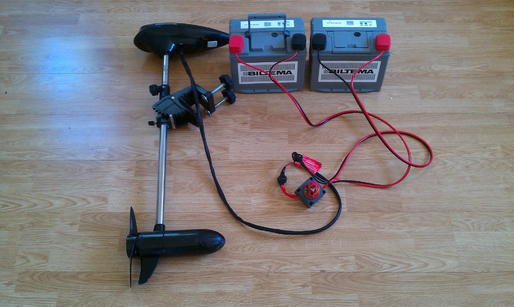 IMAG0315.jpg - Elmotor rigg för dubbla batterier