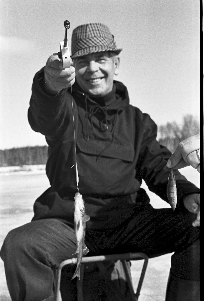 Image-001296.jpg - Min farfar Vilho har fått napp