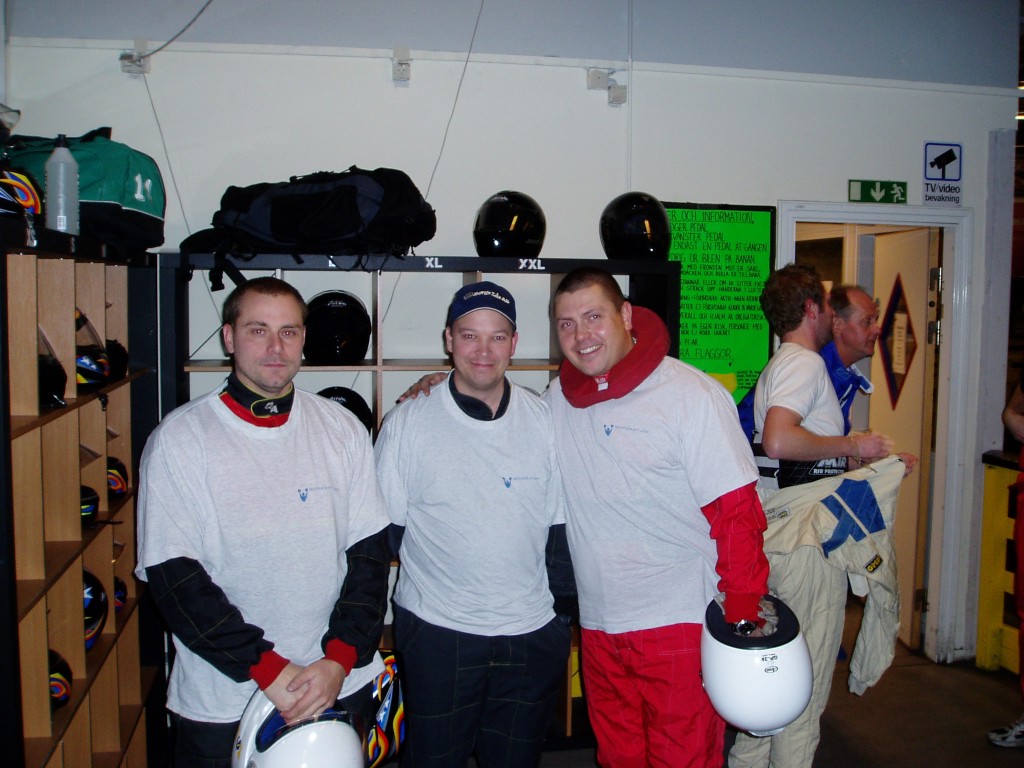 1_multipart_xF8FF_2_PB250005.jpg - Team Mentocraft Racing