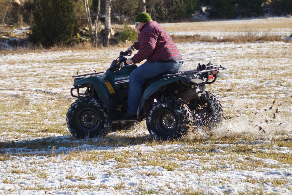 _DSC7101.JPG - Jag får låna Hampus mammas ATV