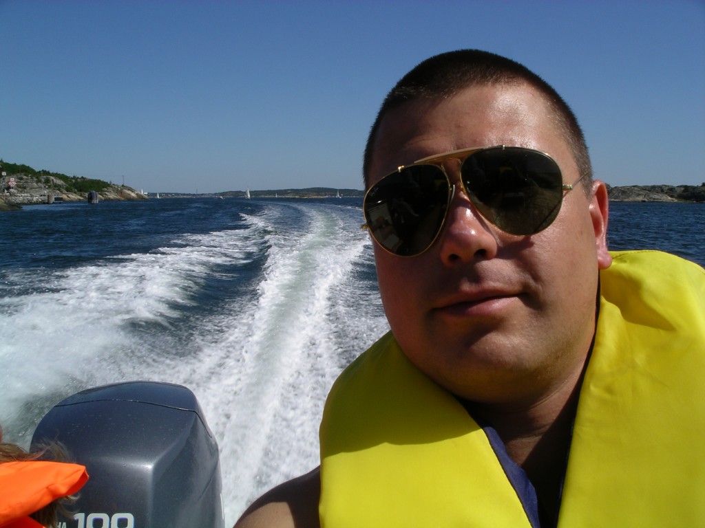 IMGP1081.JPG - Chris i Johans Schmidts båt på västkusten.