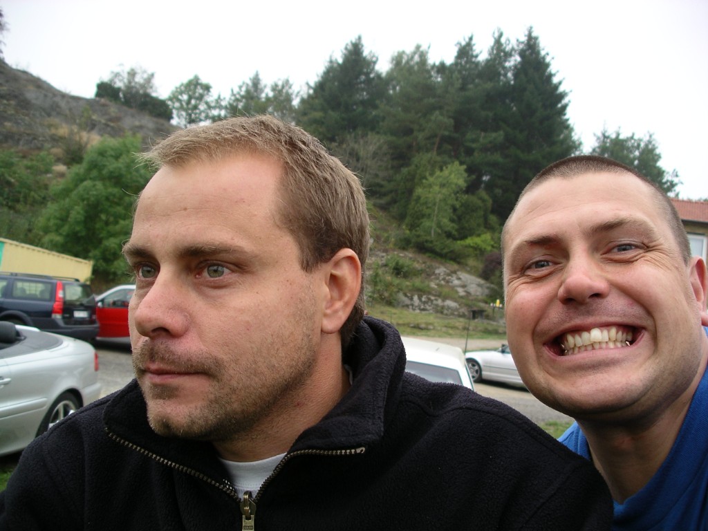 IMGP5435.JPG - Olle och jag - karting tävlingen Göteborgs stora Pris 2004. Olle körde och jag mekade.