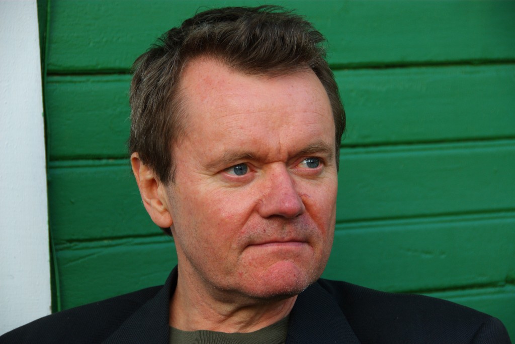 _DSC1091.JPG - Trollkarlen, aktören, filosofen och frisören Ismo.