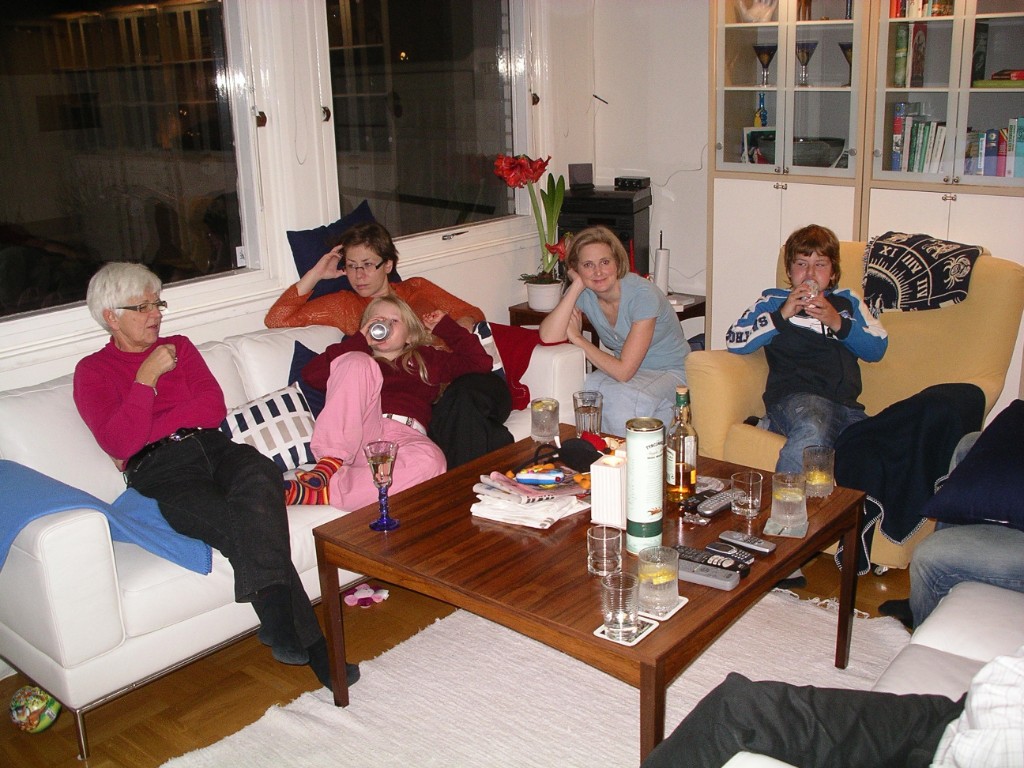 IMGP8243.JPG - 23/12 2006. Familjen är samlad i Sollentuna.