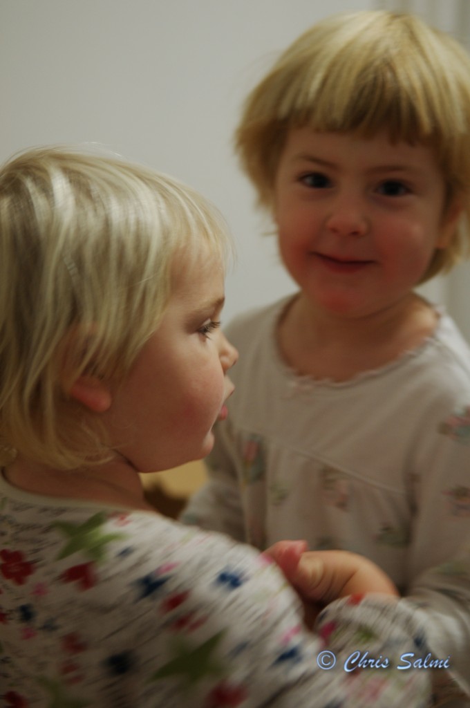 _DSC1875.JPG - Barnen dansar