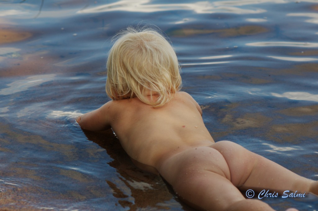 _DSC6340.JPG - Alice njuter av det sköna vattnet och sandstranden