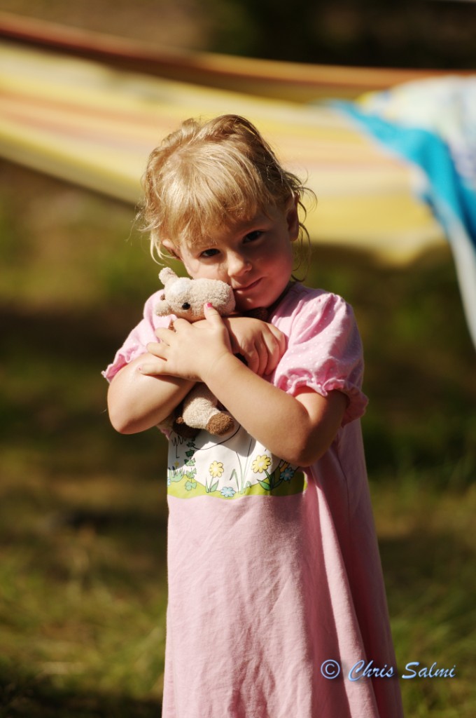 _DSC6497.JPG - Agnes myser med hästen