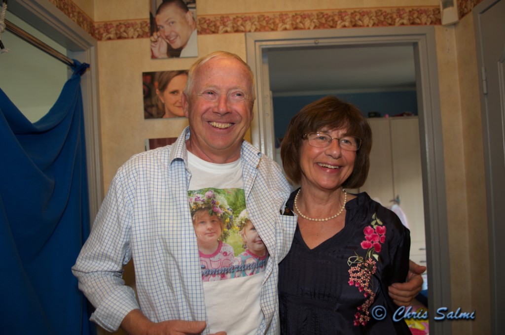 _DSC6078.JPG - Glad och stolt morfar och farmor