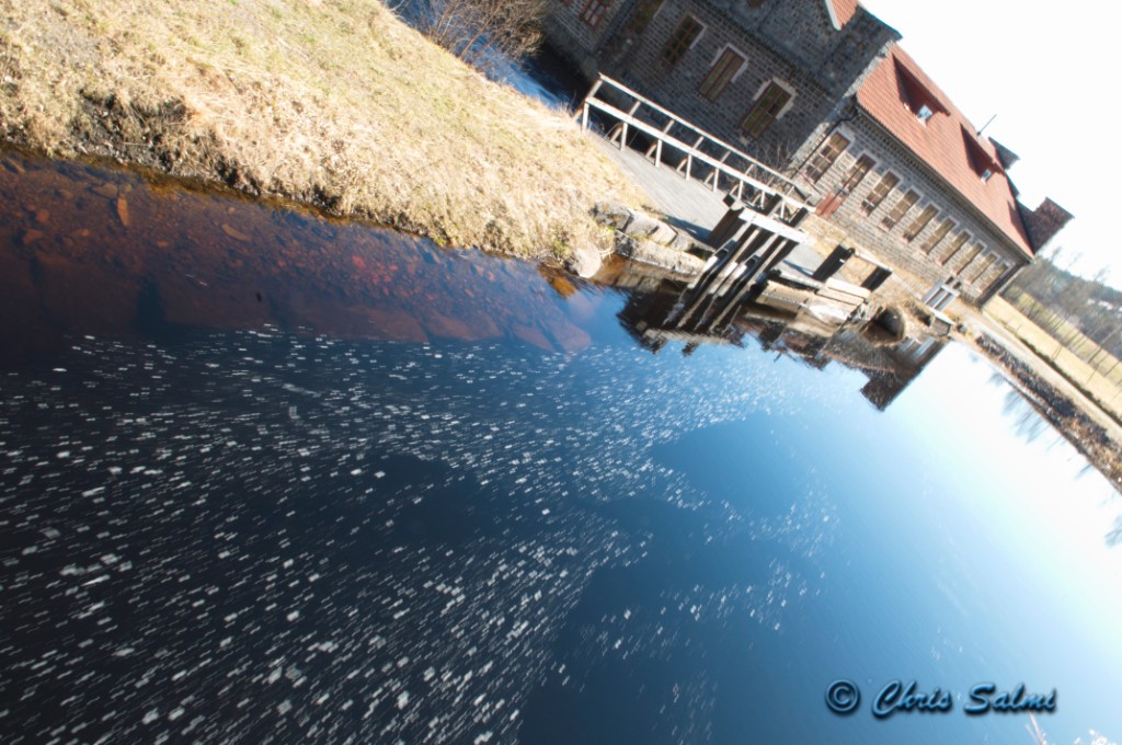 _DSC4775.JPG - Smältvattnet ner mot Torshammars mekaniska verkstad